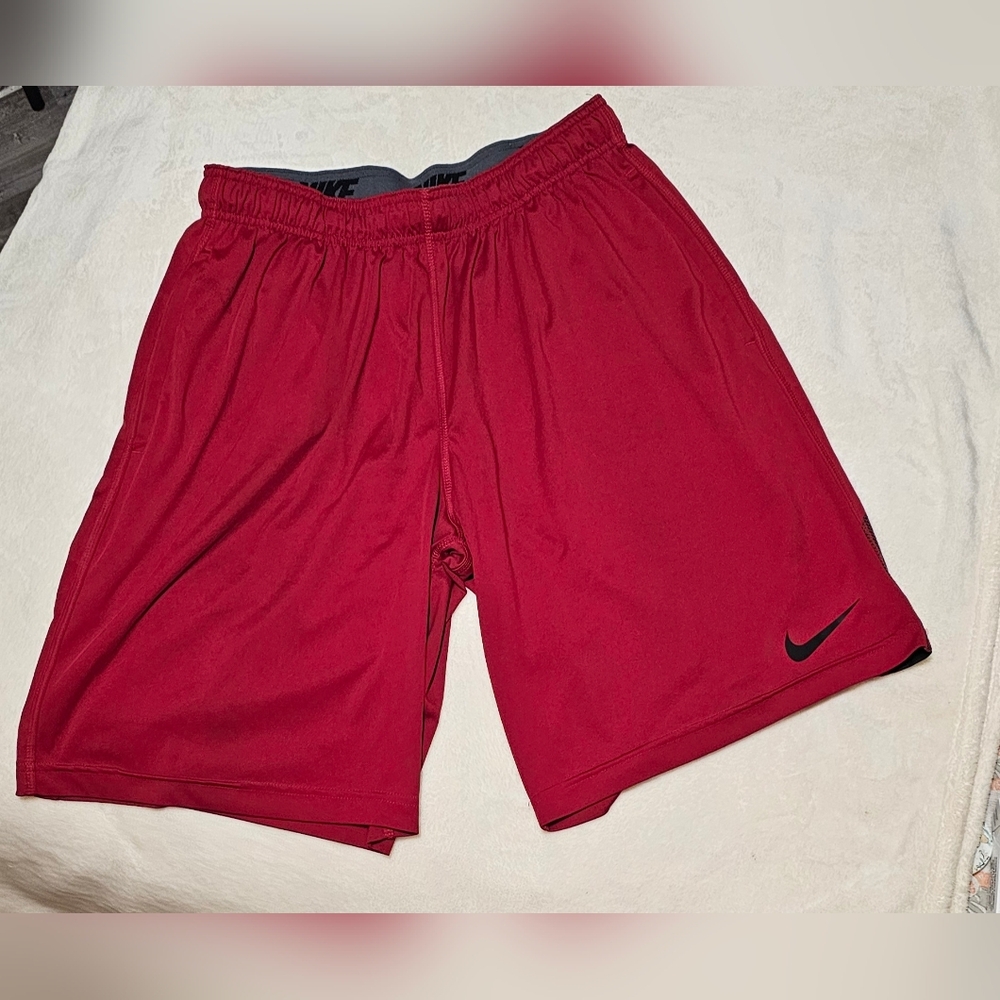 Size L Nike Red Men's Athletic Training Shorts with Black Swoosh